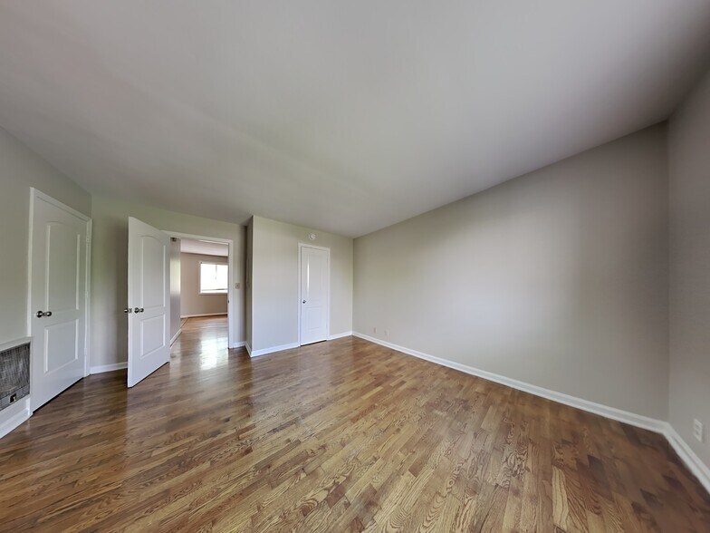More Photos Of 5700 Leslie Ave, Nashville Apartments For Sale