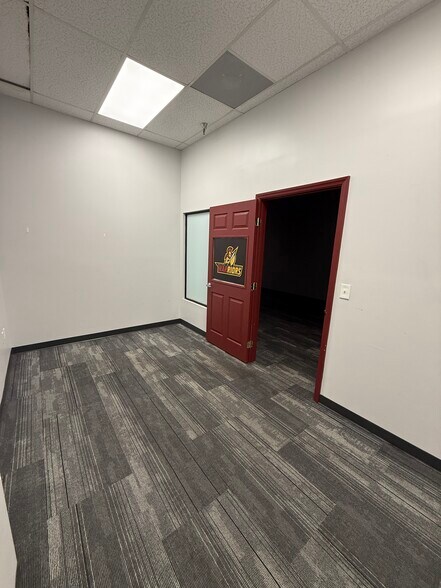 More Photos Of 369 Bill France Blvd, Daytona Beach General Retail For Lease