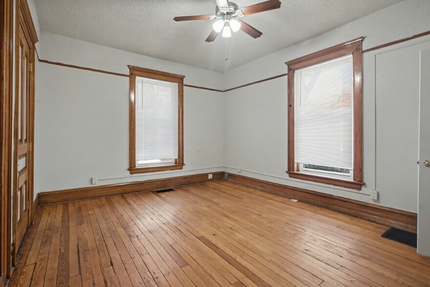 More Photos Of 1537 Pearl St, Denver Apartments For Sale