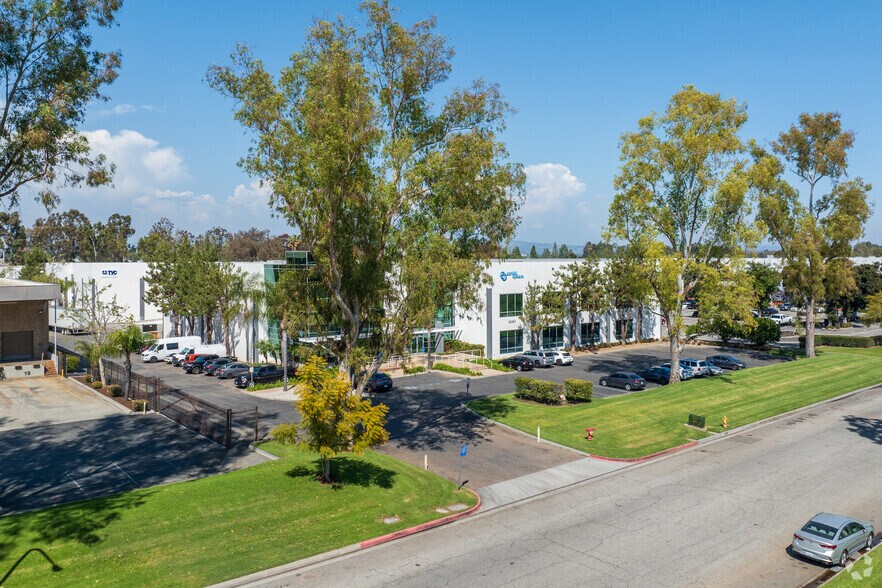 More Photos Of 13101-13111 Moore St, Cerritos Warehouse For Lease
