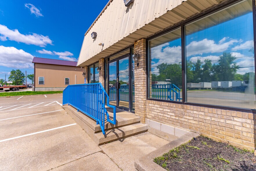 More Photos Of 1651 S Green St, Henderson Daycare Center For Sale