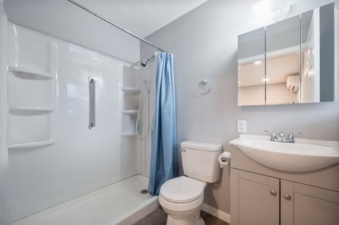 More Photos Of 440 Middle Country Rd, Middle Island Apartments For Sale