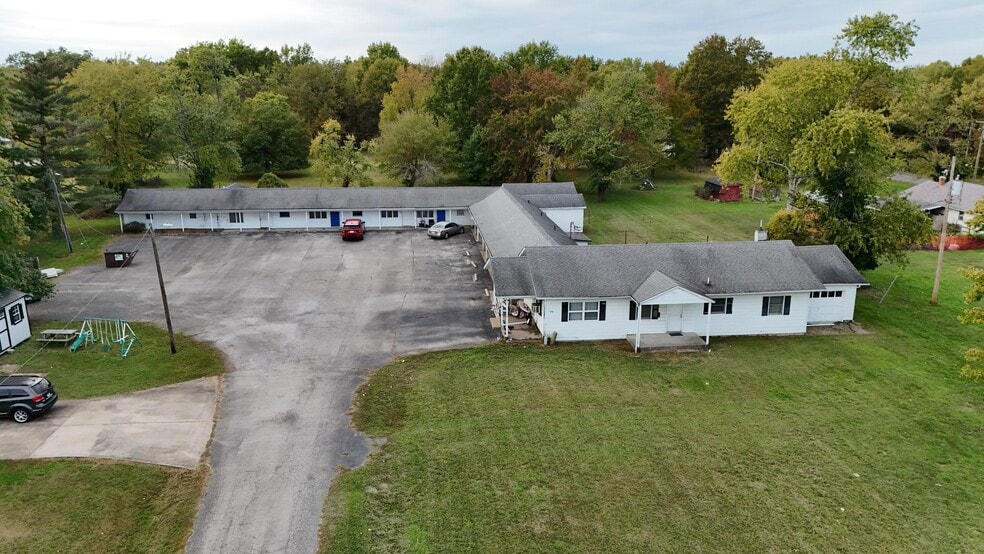 Primary Photo Of 1950 N Illinois Ave, Carbondale Apartments For Sale