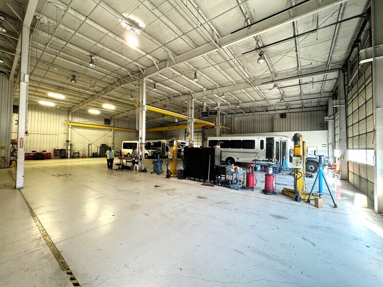 More Photos Of 8400 E Truman Rd, Kansas City Manufacturing For Sale