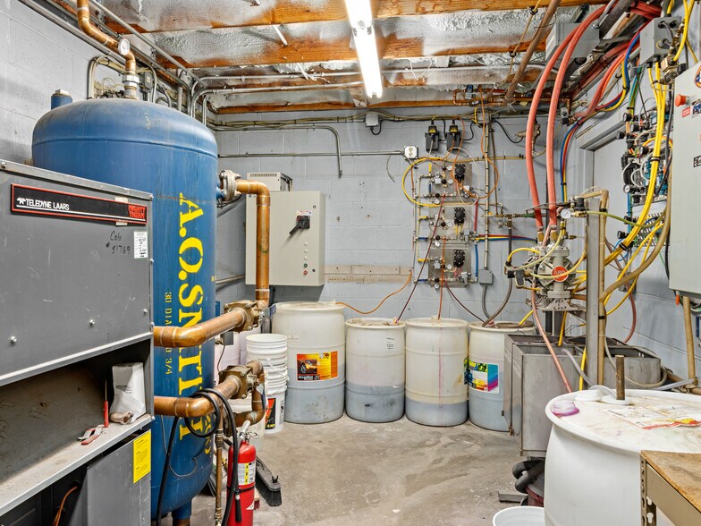 More Photos Of 534 S Saint Vrain Ave, Estes Park Service Station For Sale