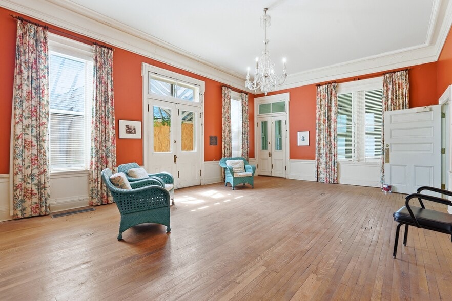 More Photos Of 411 E 7th St, Little Rock Specialty For Sale