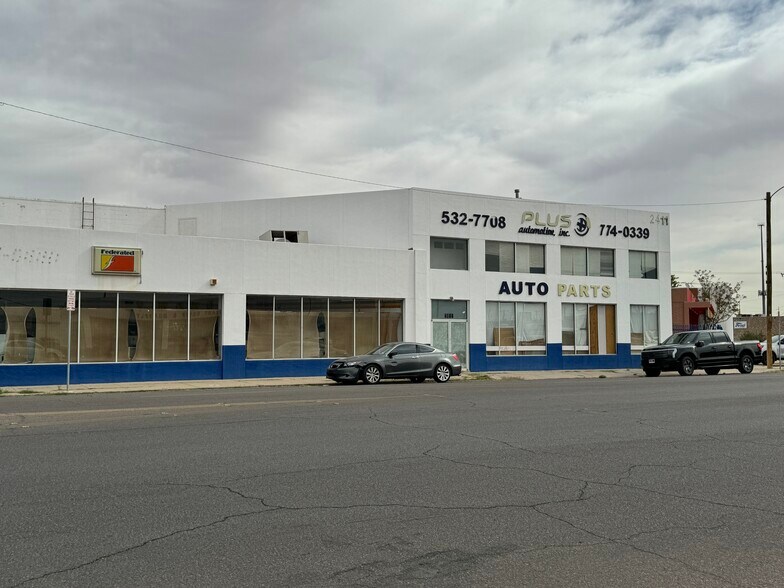 More Photos Of 2401 Alameda Ave, El Paso Showroom For Sale