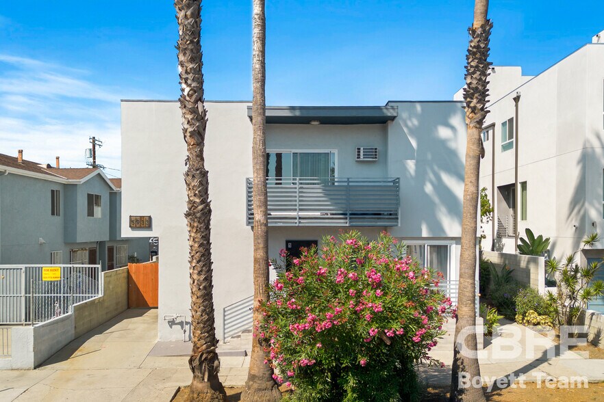 More Photos Of 5933 Barton Ave, Los Angeles Apartments For Sale