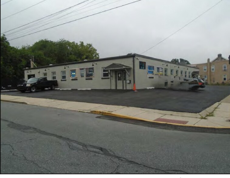 Primary Photo Of 202 S 6th St, Emmaus Light Manufacturing For Lease