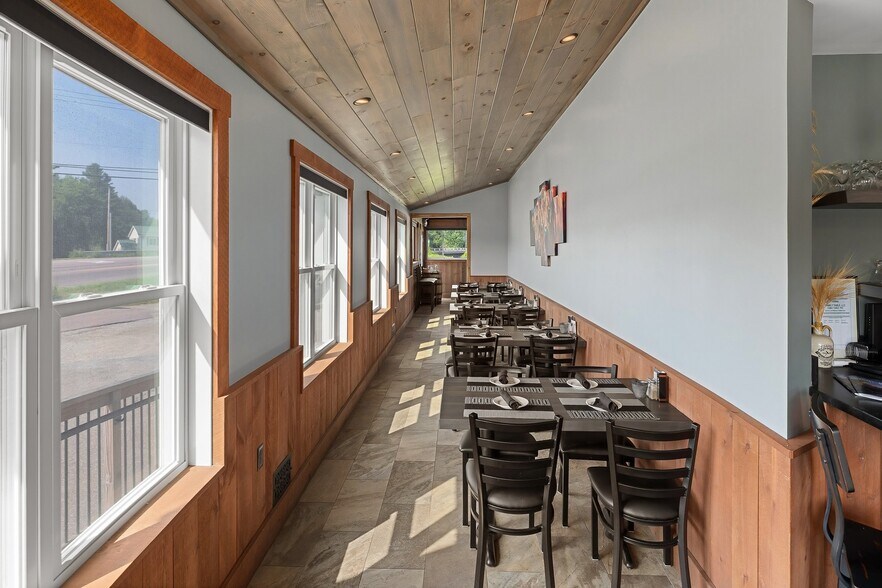 More Photos Of 4807 VT-15, Jeffersonville Specialty For Sale