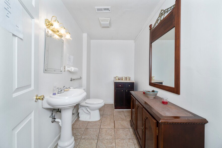 More Photos Of 505 Randolph Rd, Newport News Apartments For Sale