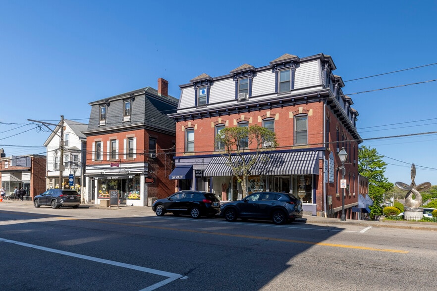 More Photos Of 110 Main St, East Greenwich Storefront Retail Office For Lease