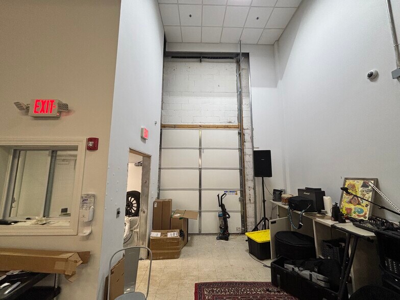 More Photos Of 42 Winter St, Pembroke Flex For Sale