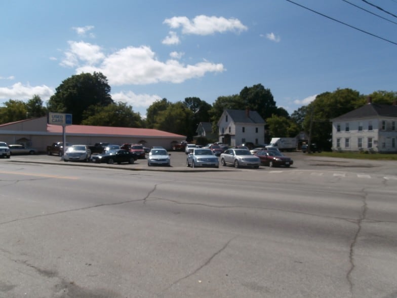 More Photos Of 19 Summer St, Dover-Foxcroft Auto Dealership For Sale