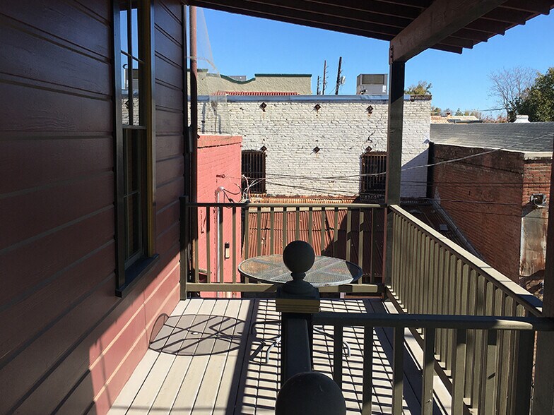 More Photos Of 530 Main St, Woodland Office For Lease