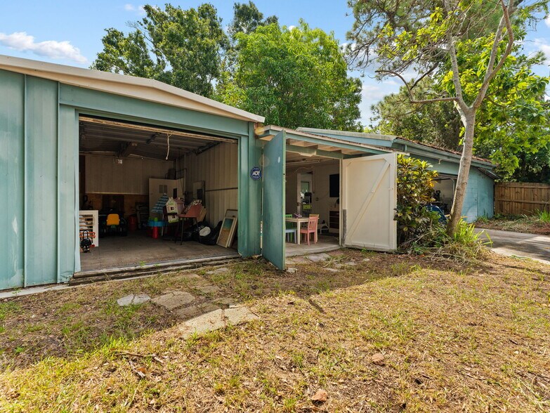 More Photos Of 200 66th St N, Saint Petersburg Office For Sale