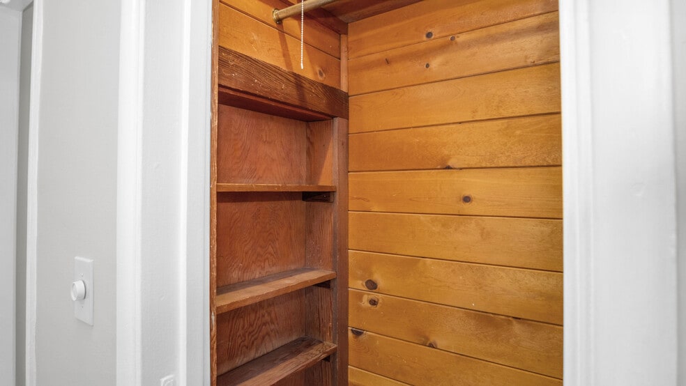 More Photos Of 10346 Oro Vista Ave, Sunland Multifamily For Sale