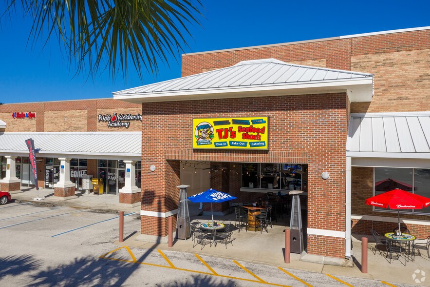 More Photos Of 167-199 Mitchell Hammock Rd, Oviedo Unknown For Lease