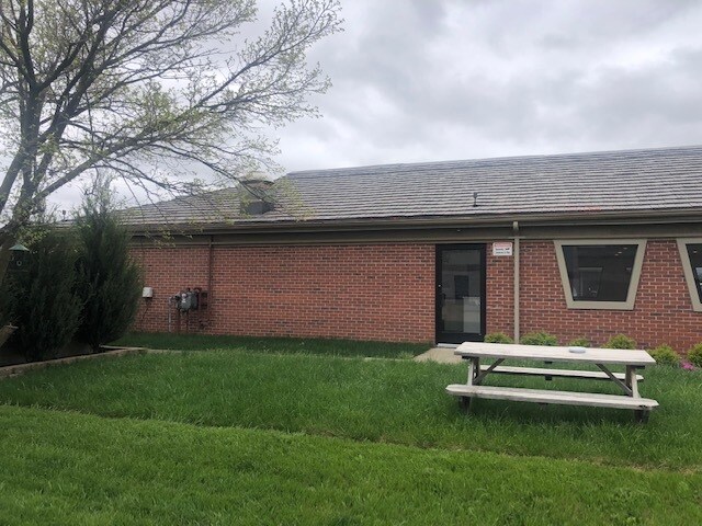 More Photos Of 2280 E 14 Mile Rd, Warren Storefront For Sale