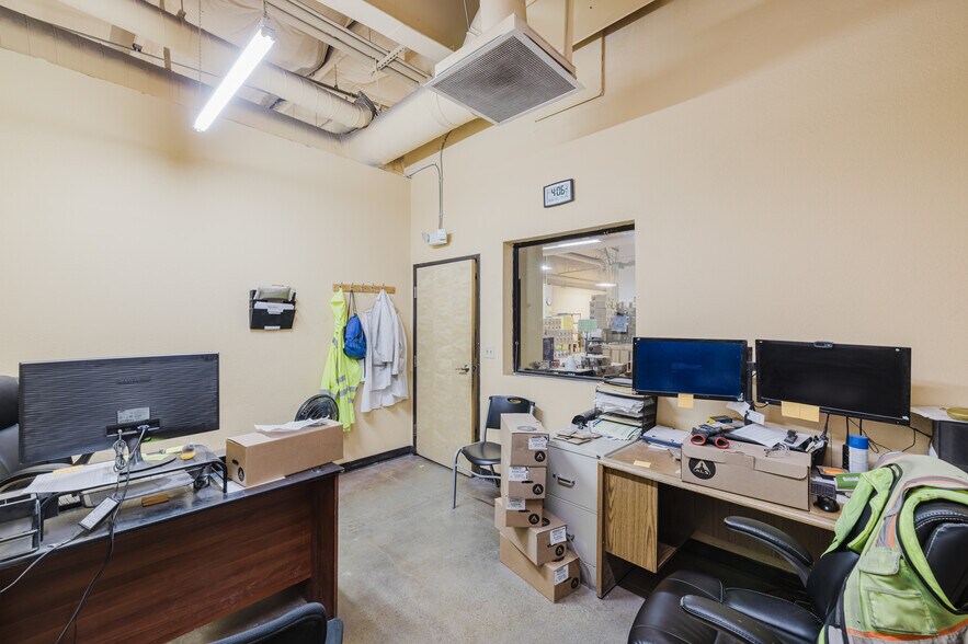 More Photos Of 1345 Water St, Elko Warehouse For Lease