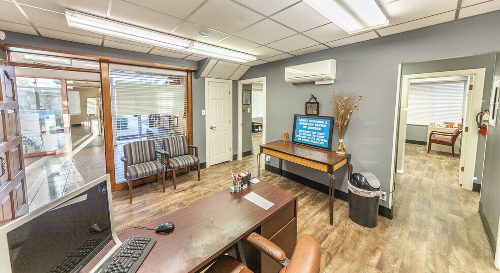More Photos Of 5 Briercroft Office Park, Lubbock Office For Sale