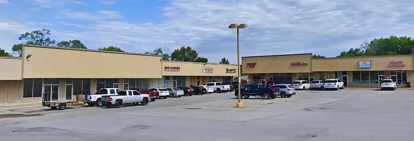 More Photos Of 5210-5252 Blue Ridge Blvd, Raytown Unknown For Lease