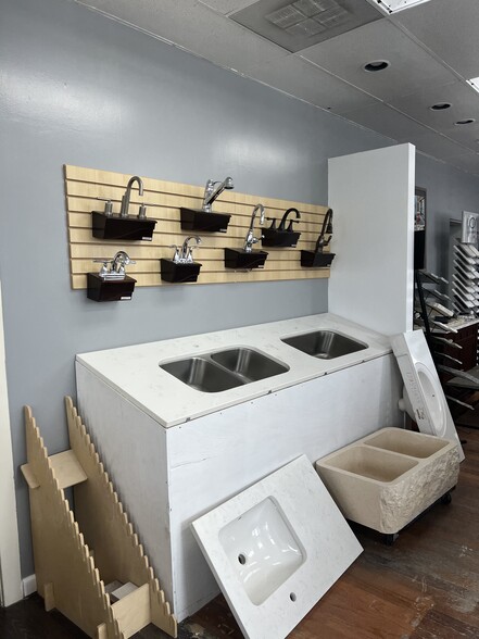 More Photos Of 5400 Brookpark Rd, Cleveland Manufacturing For Lease