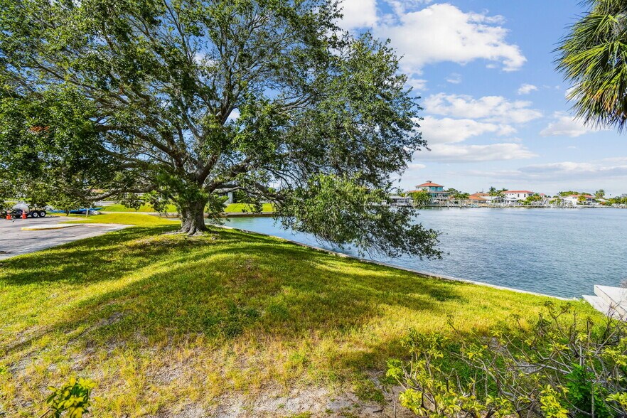 More Photos Of 425 Island way, Clearwater Land For Sale