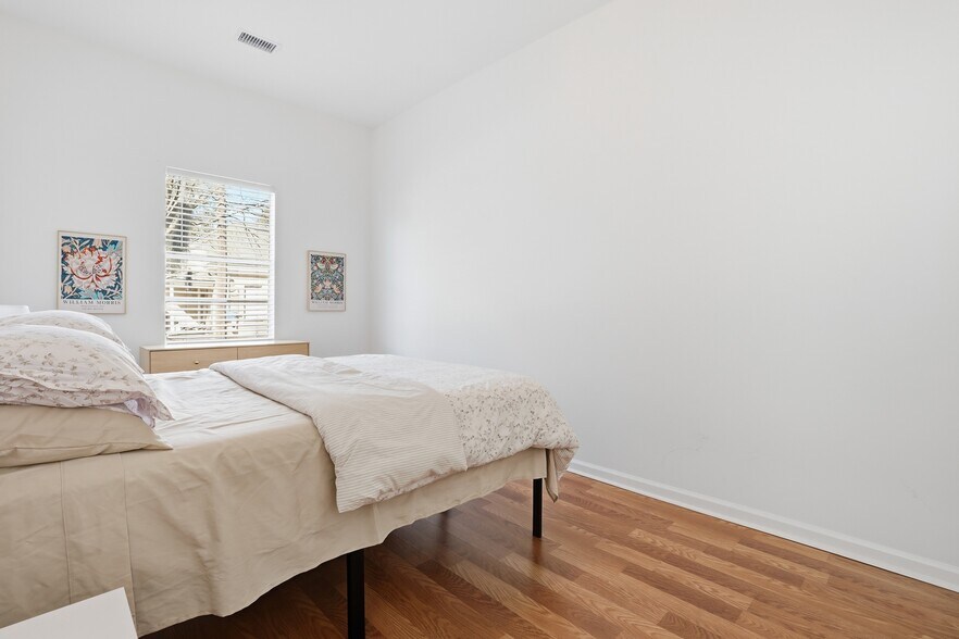 More Photos Of 521 W 37th St, Savannah Multifamily For Sale