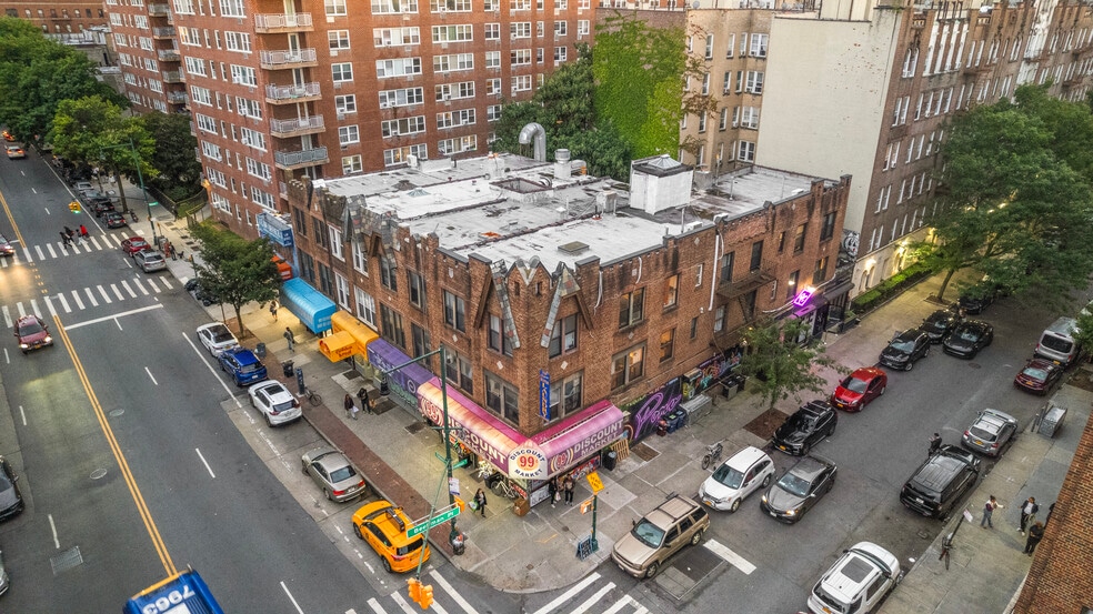 More Photos Of 564 Flatbush Ave, Brooklyn Multifamily For Sale