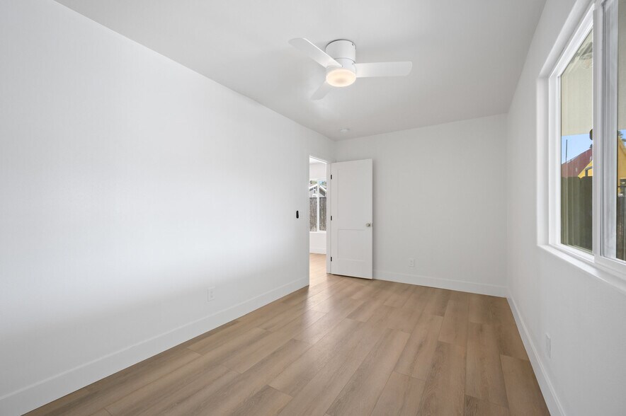 More Photos Of 329 N Pico Ave, Fallbrook Apartments For Sale