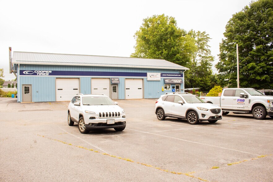 More Photos Of 8 Englewood St, Webster Auto Repair For Sale