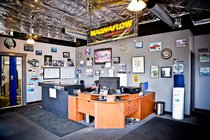 More Photos Of 1116 Garrity Blvd, Nampa Auto Repair For Sale