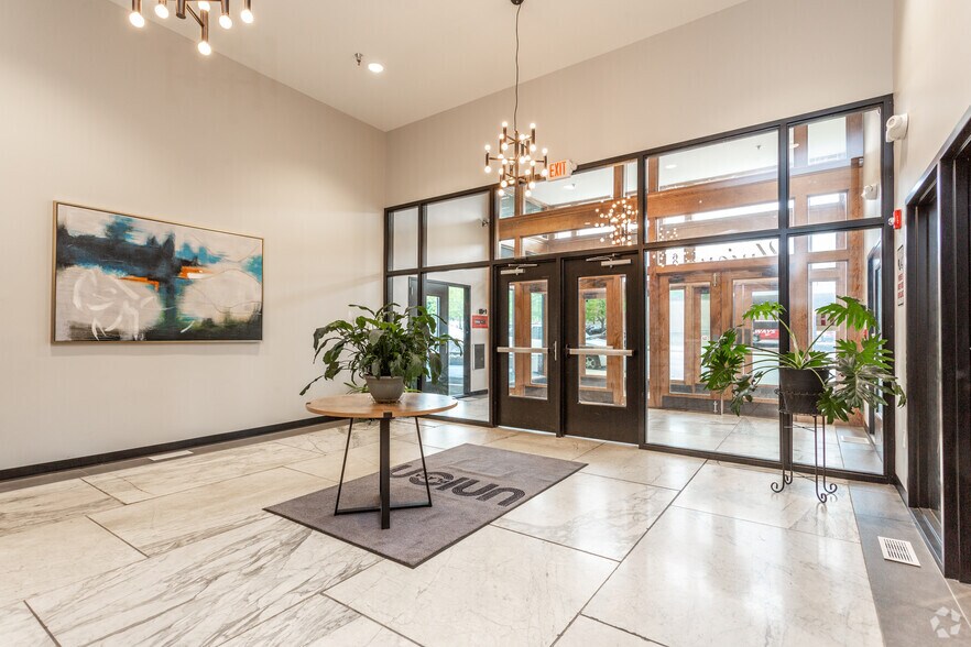 More Photos Of 601 S 16th St, Omaha Apartments For Lease