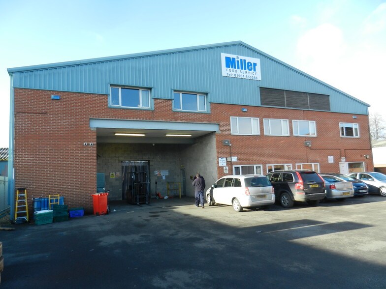 More Photos Of Hospital Fields, York Service For Lease