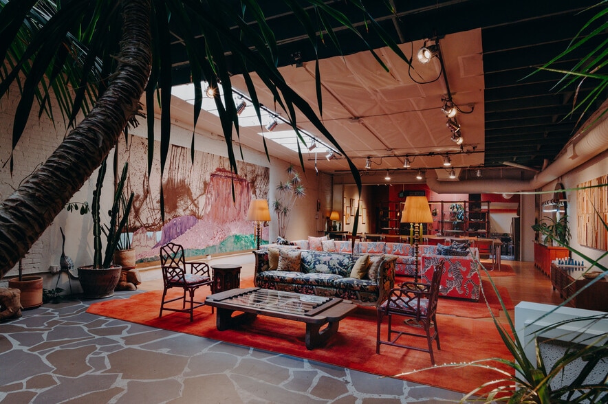 More Photos Of 607 4th St, Los Angeles Showroom For Lease