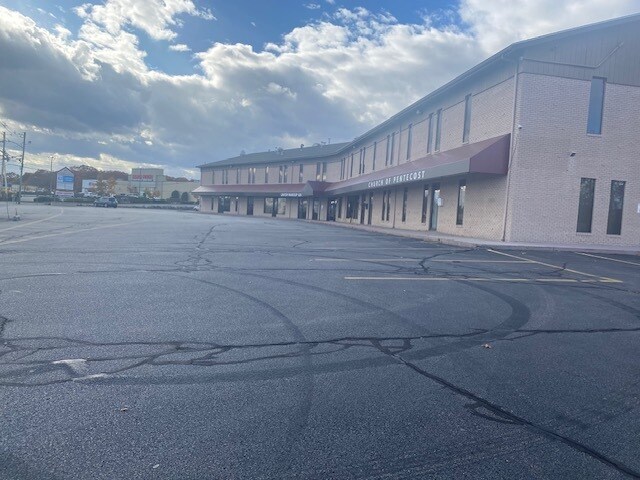 More Photos Of 365 Westgate Dr, Brockton Office For Lease