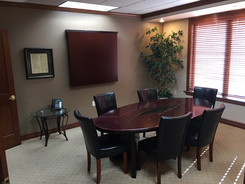 More Photos Of 3520 N University Ave, Provo Office For Sale