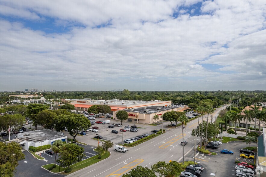 More Photos Of 8505-8521 SW 136th St, Miami Unknown For Lease