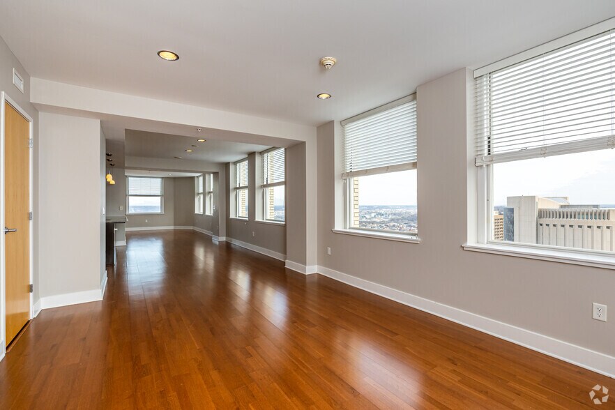 More Photos Of 909 Walnut St, Kansas City Apartments For Lease