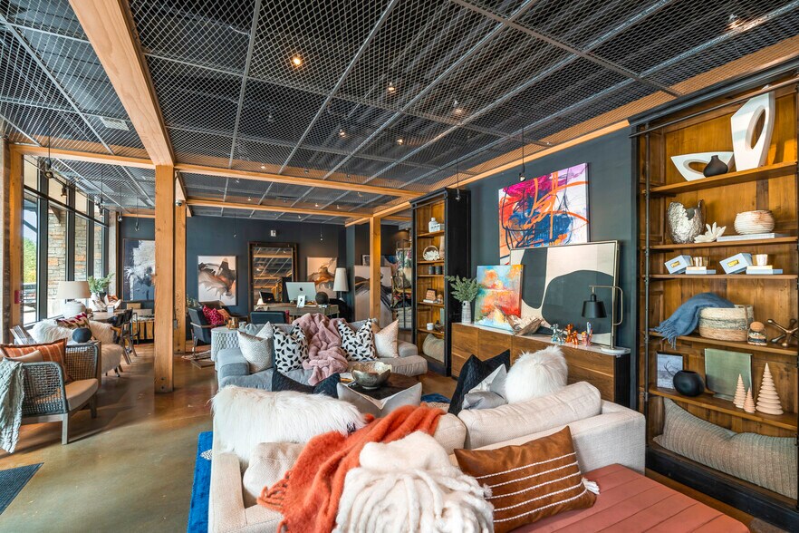 More Photos Of 35 5th St, Steamboat Springs Storefront Retail Office For Sale