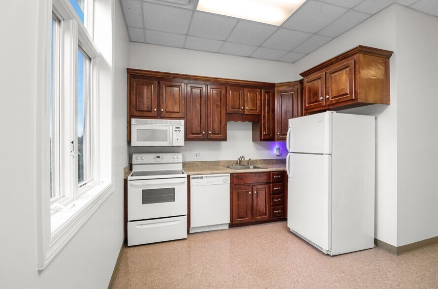 More Photos Of 14717 Friend Rd, Athens Manufacturing For Sale