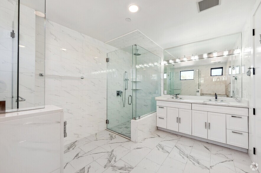 More Photos Of 137 N Doheny Dr, West Hollywood Apartments For Sale