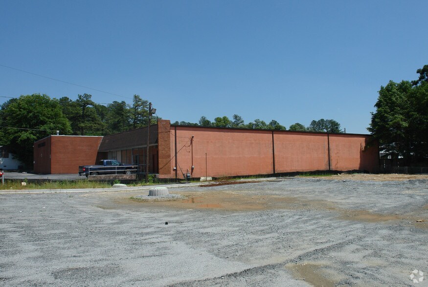 More Photos Of 3282-3288 Laventure Dr, Atlanta Distribution For Lease