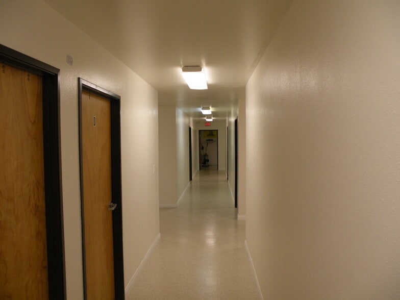 More Photos Of 3121 E Avenue I, Lancaster Freestanding For Sale