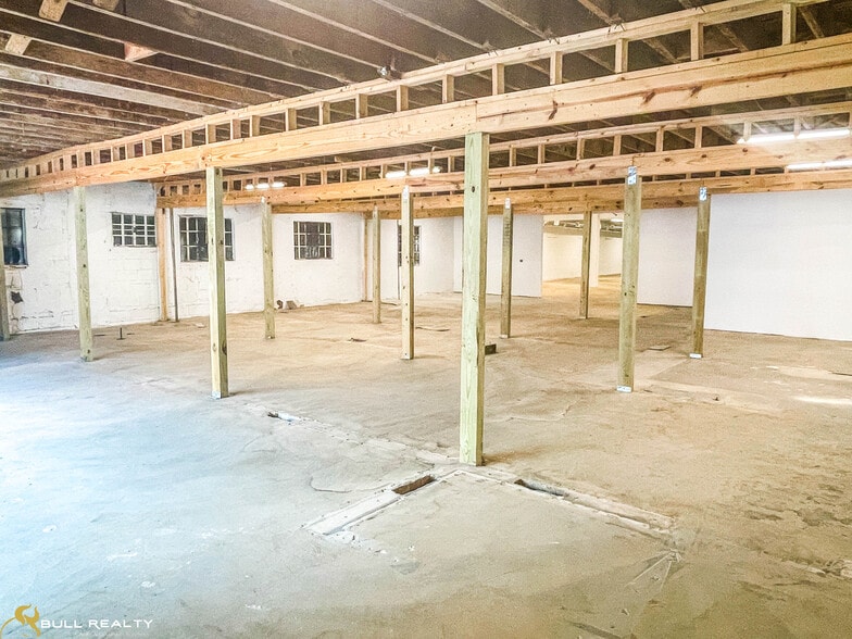 More Photos Of 2087 NE Piedmont Rd, Atlanta Freestanding For Sale