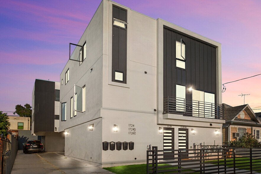 Primary Photo Of 1726 Menlo Ave, Los Angeles Apartments For Sale