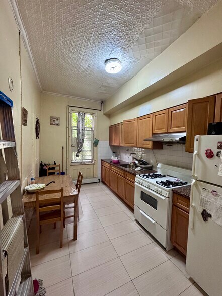 More Photos Of 1325 Myrtle Ave, Brooklyn Apartments For Sale