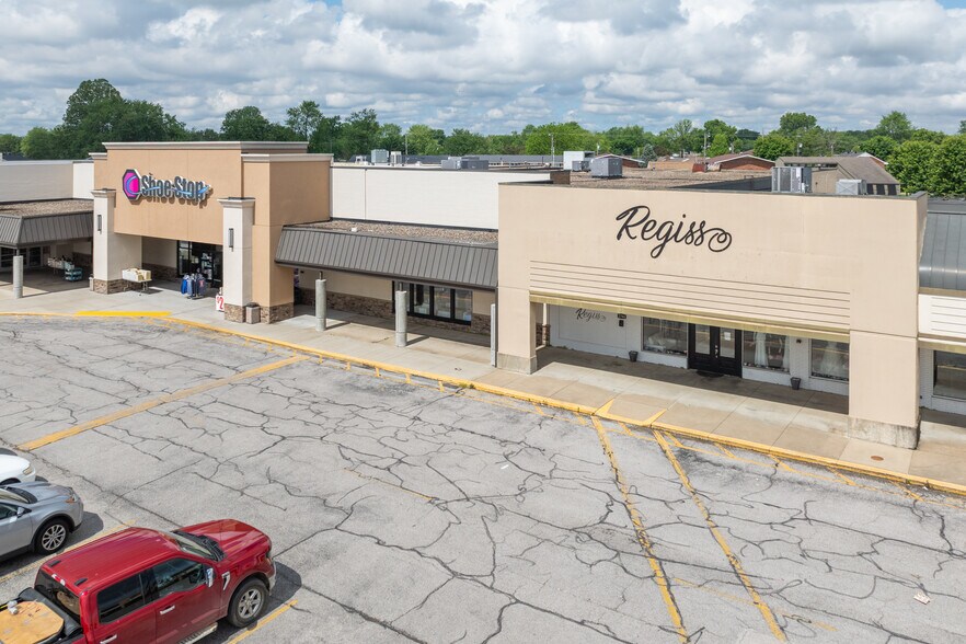 More Photos Of 2630 Frederica St, Owensboro Supermarket For Lease