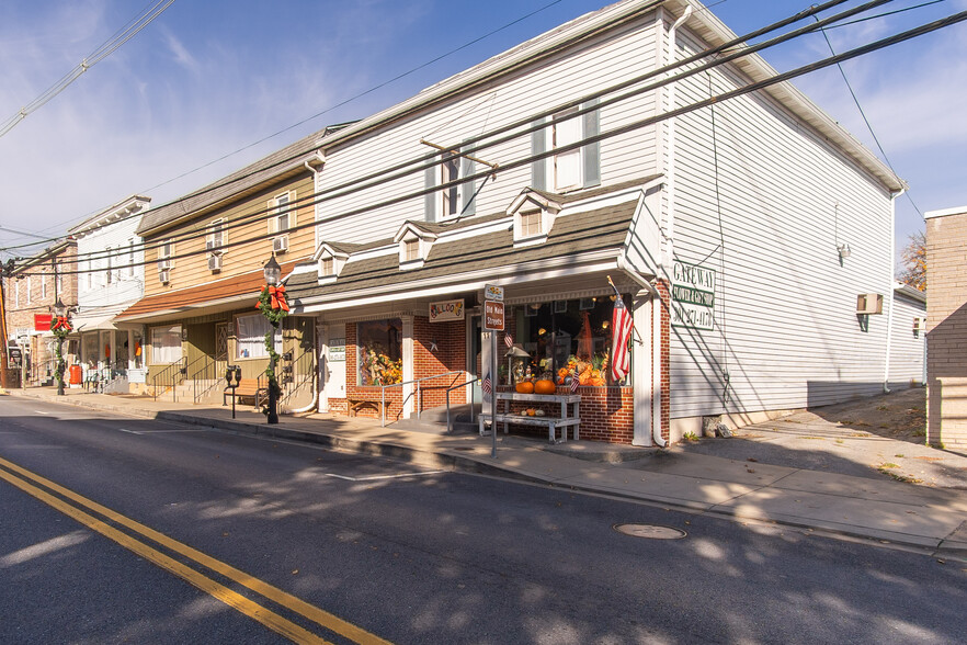 Primary Photo Of 11 E Main St, Thurmont Storefront For Sale